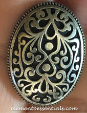 Load image into Gallery viewer, Silicone Mold elegant daisy Sun Flower cabochon Medallion button pin jewelry used with wax, gypsum, resin, hot glue, soap, clay, meta