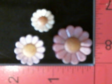 Load image into Gallery viewer, Silicone Mold Flower Daisy used with wax, Candle, gypsum, resin, hot glue, soap, clay, concrete, metal