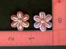 Load image into Gallery viewer, Silicone Mold Flower Daisy used with wax, Candle, gypsum, resin, hot glue, soap, clay, concrete, metal