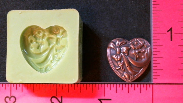 Silicone Mold elegant Heart cabochon Medallion flower garden vine button jewelry used with wax, gypsum, resin, hot glue, soap, clay, metal