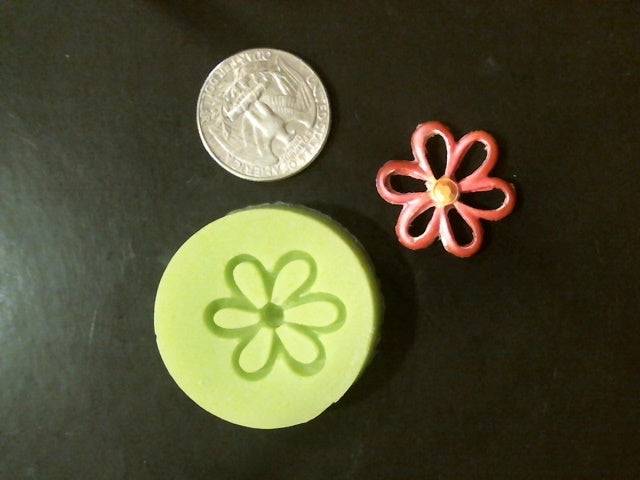 Silicone Mold elegant Daisy flower for garden vine button jewelry used with wax, gypsum, resin, hot glue, soap, clay, metal