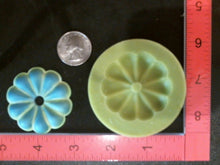 Load image into Gallery viewer, Silicone Mold Flower Daisy used with wax, Candle, gypsum, resin, hot glue, soap, clay, concrete, metal
